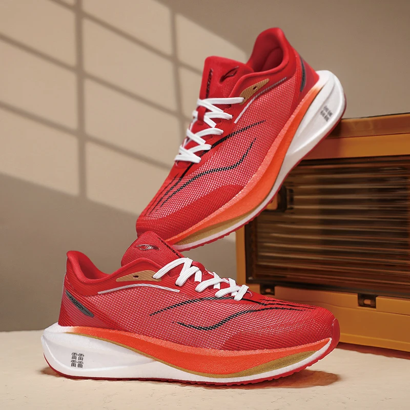 2025Summer New Breathable Comfortable High-Quality Carbon Plate Running Shoes Fashionable Rebound Couple Sports Trend Shoes34-44
2025Summer New Breathable Comfortable High-Quality Carbon Plate Running Shoes Fashionable Rebound Couple Sports Trend Shoes34-44