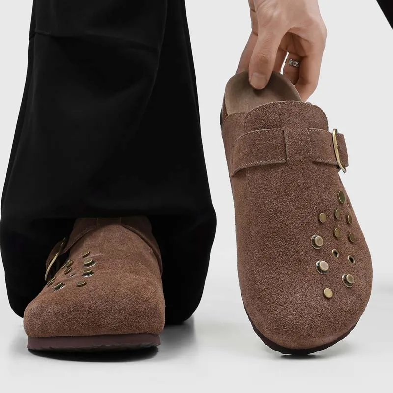 Summer New Men Rivet Breathable M Ü Ller Slippers with Belt Buckle Design Breathable Height Increasing Anti Slip Commuting Shoes
Summer New Men Rivet Breathable M Ü Ller Slippers with Belt Buckle Design Breathable Height Increasing Anti Slip Commuting Shoes