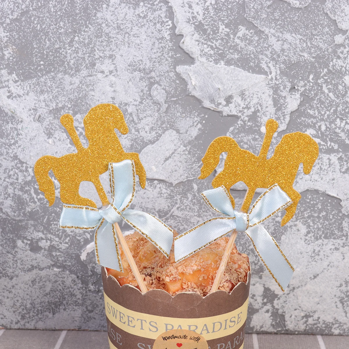 20 Pcs Toothpick Child Fruitcake Palm Leaves Wooden Carousel Horse Mold Birthday Decoration
20 Pcs Toothpick Child Fruitcake Palm Leaves Wooden Carousel Horse Mold Birthday Decoration