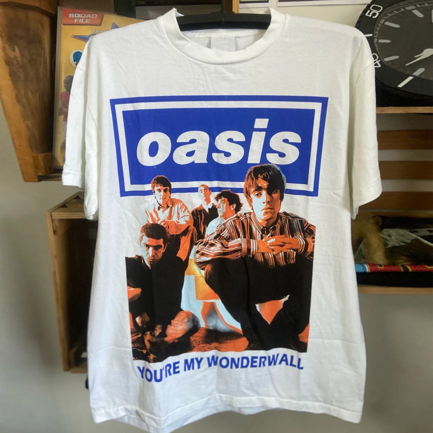 Футболка с короткими рукавами Oasis Oasis High Street Figure 2025 года, крутая и стильная атмосфера, модная американская футболка с половиной рукавов в стиле ретро
Футболка с короткими рукавами Oasis Oasis High Street Figure 2025 года, крутая и стильная атмосфера, модная американская футболка с половиной рукавов в стиле ретро