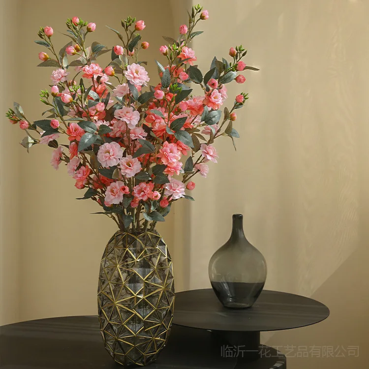 Artificial Flowers Camellia Wedding Decoration Rustic Fake Flower for Home Window Display Floral Arrangement Home Decor Ornament
Artificial Flowers Camellia Wedding Decoration Rustic Fake Flower for Home Window Display Floral Arrangement Home Decor Ornament