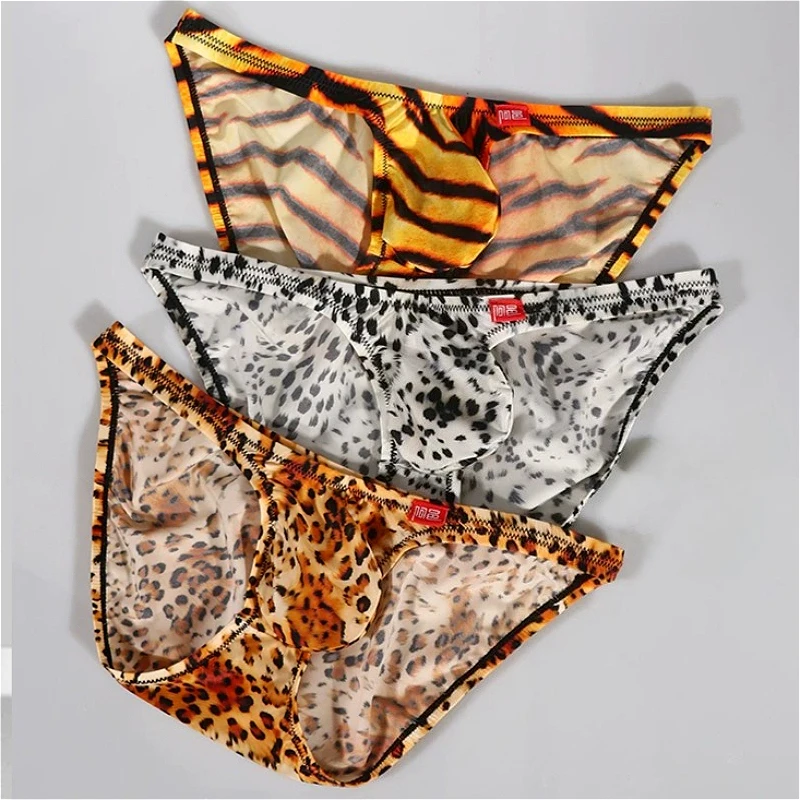 Leopard Ice Silk Mens Sexy Underwear Ultra-thin Silky Convex Pouch Briefs Smooth Man Panties Breathable Low Waist Men Underpants
Leopard Ice Silk Mens Sexy Underwear Ultra-thin Silky Convex Pouch Briefs Smooth Man Panties Breathable Low Waist Men Underpants