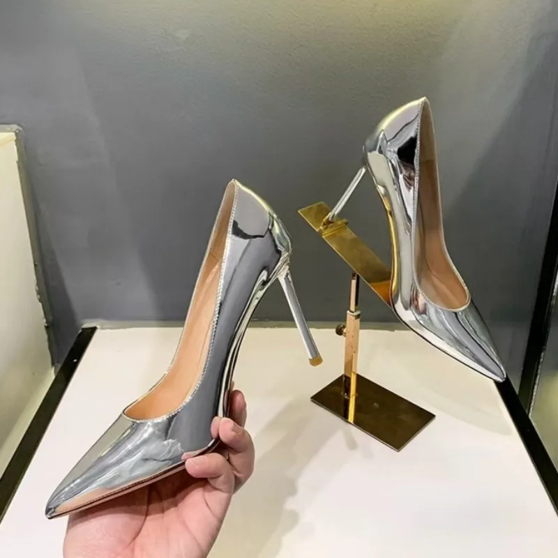 Spring New Ultra-high Heel Shoes Women Fashion Pointy Shallow Mouth Slip-on Anti-slip Wear-resistant Temperament Stiletto Heels
Spring New Ultra-high Heel Shoes Women Fashion Pointy Shallow Mouth Slip-on Anti-slip Wear-resistant Temperament Stiletto Heels