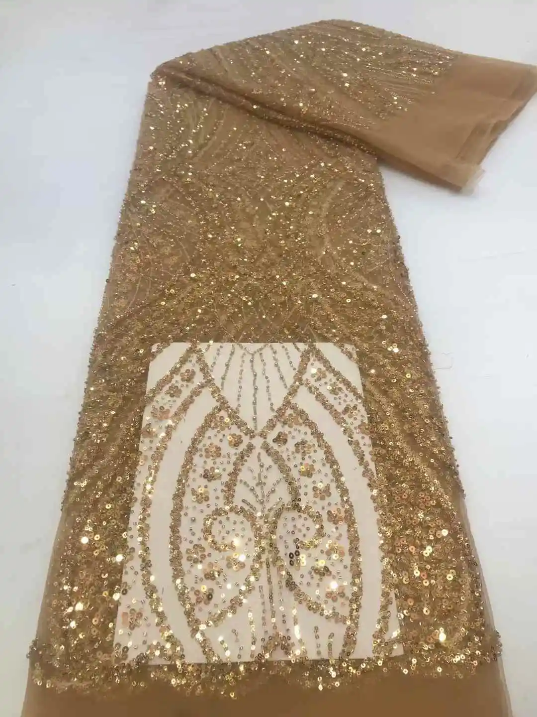 Mesh Beaded African Lace Fabric High Quality Dynamic Chain Sequin Embroidery Pattern Home Decor Wedding Dress Dubai Fabric JL
Mesh Beaded African Lace Fabric High Quality Dynamic Chain Sequin Embroidery Pattern Home Decor Wedding Dress Dubai Fabric JL