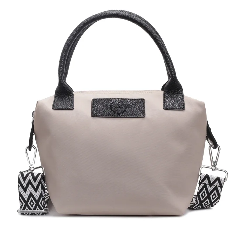New for 2025: Women's High - Quality Fashion Handbag. Versatile Cloth Bag for Commuting, with Shoulder and Crossbody Options
New for 2025: Women's High - Quality Fashion Handbag. Versatile Cloth Bag for Commuting, with Shoulder and Crossbody Options