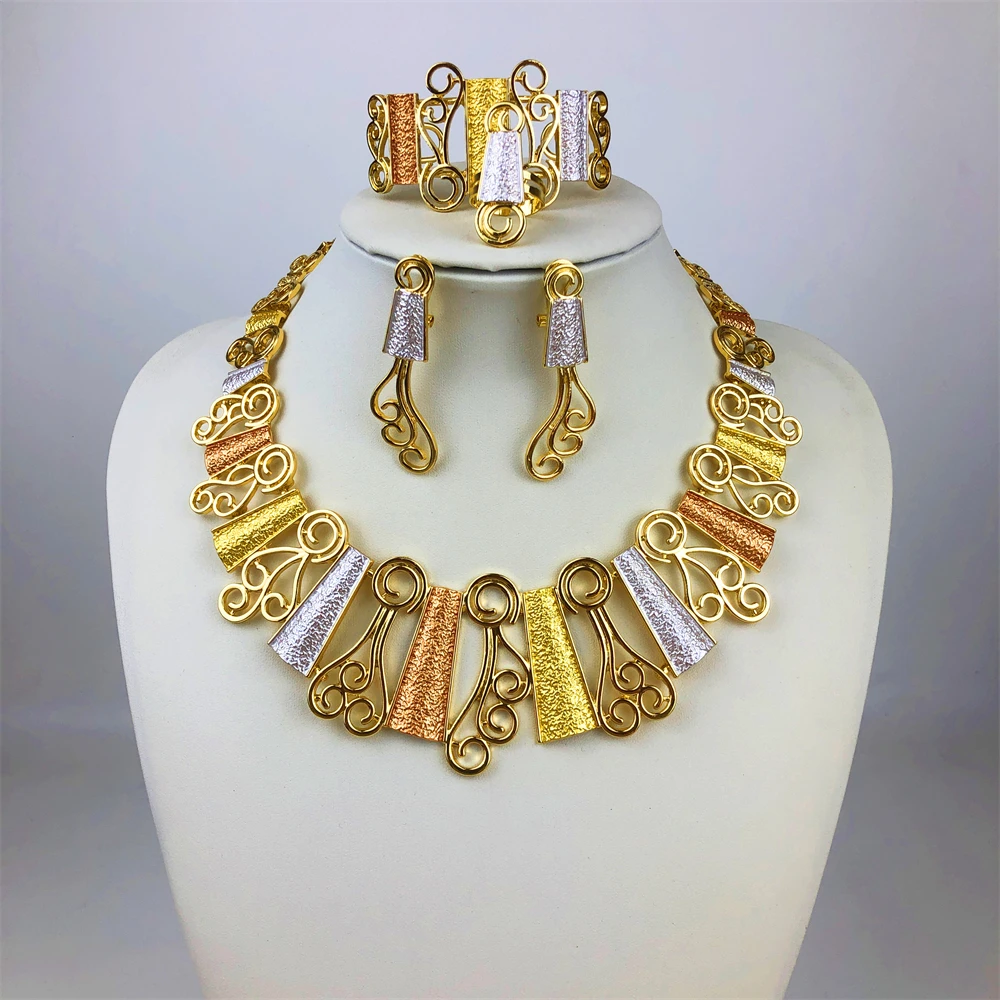 ESALE 4PCS Italy 18K Gold Plated Jewelry Sets Woman Classic Tricolor Design Necklace Earrings Bracelet Fashion Party Set Jewelry
ESALE 4PCS Italy 18K Gold Plated Jewelry Sets Woman Classic Tricolor Design Necklace Earrings Bracelet Fashion Party Set Jewelry