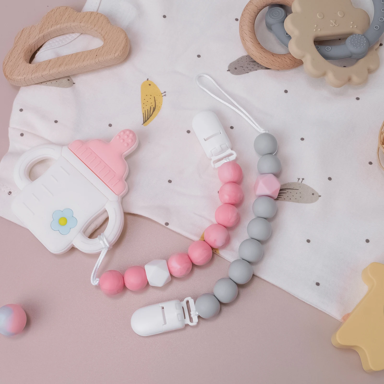 2PCS Pink Baby Pacifier Clips Silicone Cartoon Animal Teething Chain Teether For Baby Pacifier Chain Toys Gift
2PCS Pink Baby Pacifier Clips Silicone Cartoon Animal Teething Chain Teether For Baby Pacifier Chain Toys Gift