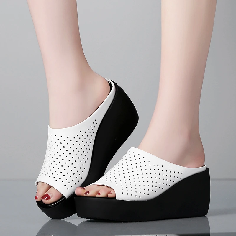 Women's New Spring/Summer Open Toe Hollow Leather Cowhide Waterproof Platform Thick Sole High Heel Large Fish Mouth Slippers
Women's New Spring/Summer Open Toe Hollow Leather Cowhide Waterproof Platform Thick Sole High Heel Large Fish Mouth Slippers