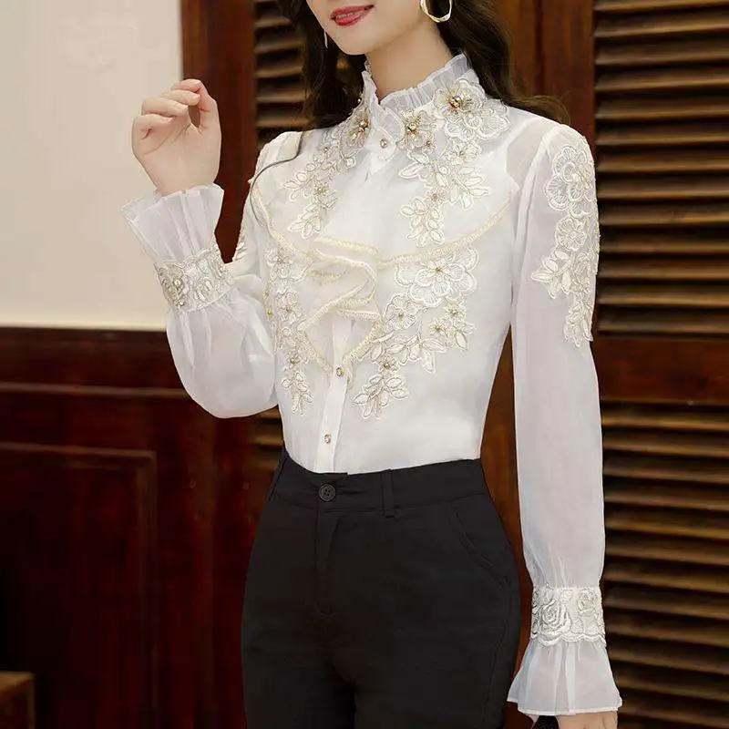 New Chinese Style White Shirt 2025 New Heavy Embroidery Light Luxury Retro Top for Women
New Chinese Style White Shirt 2025 New Heavy Embroidery Light Luxury Retro Top for Women