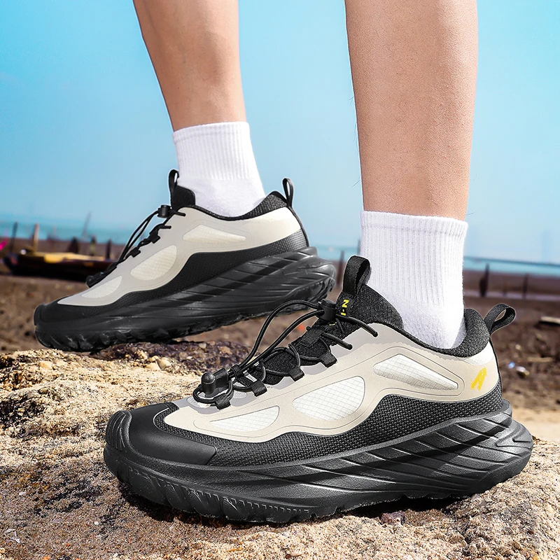 New model outdoor hiking and climbing shoes for men - anti-slip impact-resistant shock-absorbing lace-up trendy shoes
New model outdoor hiking and climbing shoes for men - anti-slip impact-resistant shock-absorbing lace-up trendy shoes