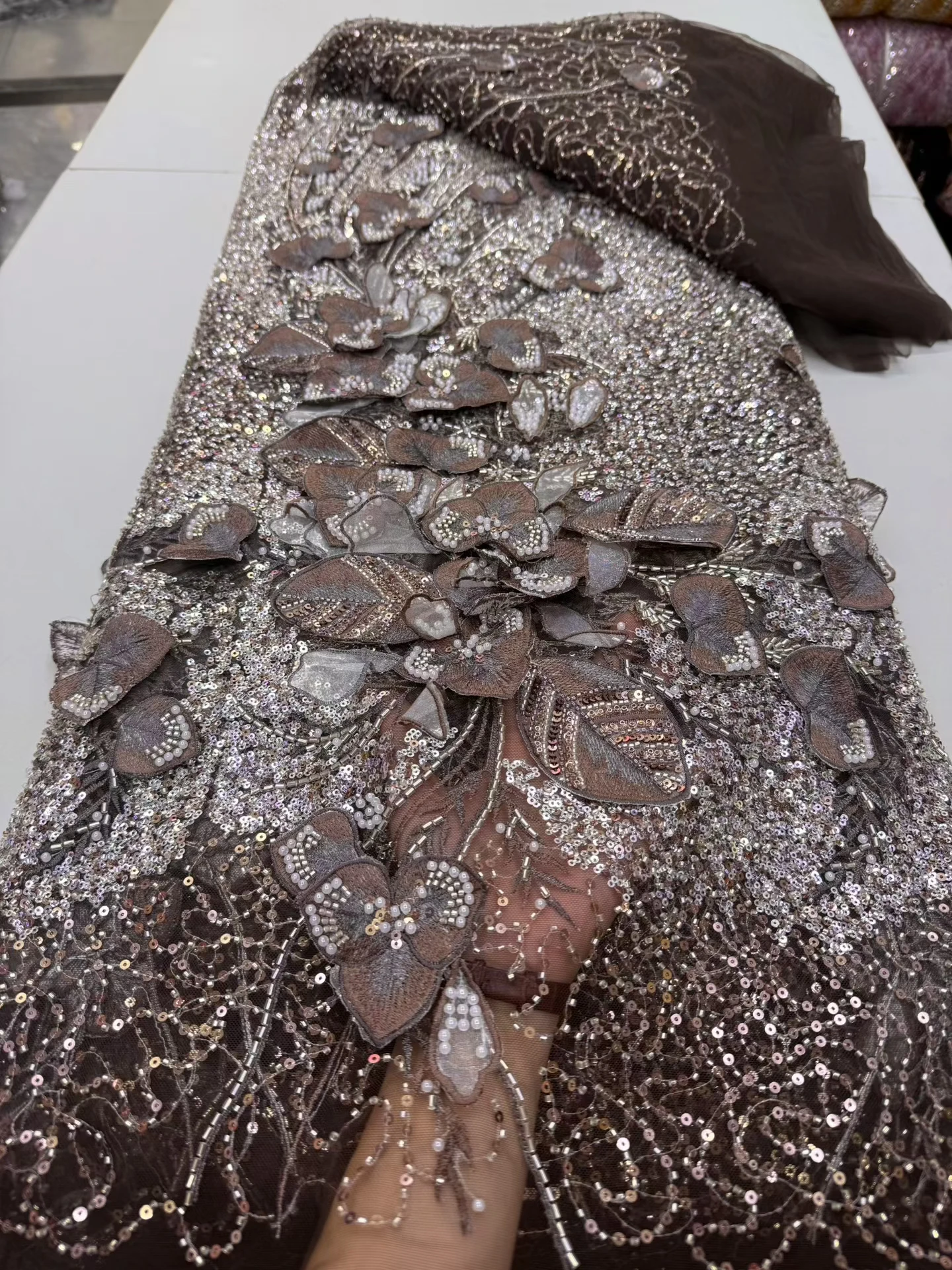 Luxury 3D Beaded Tulle Lace Fabric, African Net Lace Fabrics With Sequins for Evening Dresses, High Quality, Latest Gold H105-1
Luxury 3D Beaded Tulle Lace Fabric, African Net Lace Fabrics With Sequins for Evening Dresses, High Quality, Latest Gold H105-1