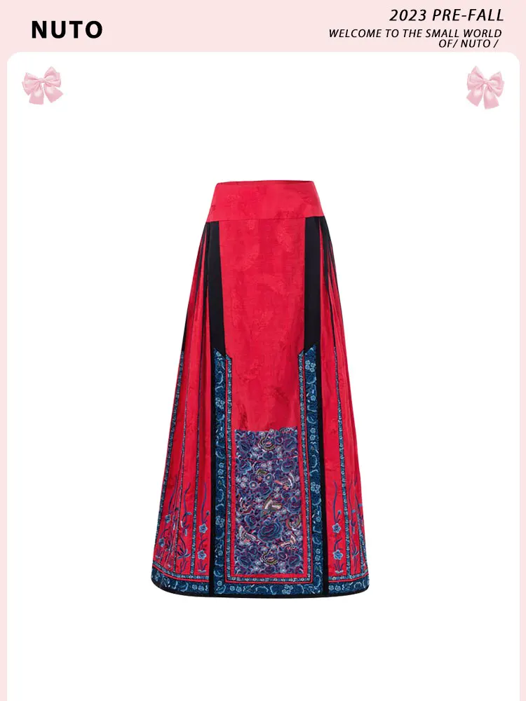 China-fashion New horse face skirt new Chinese old money style women's high quality oil painting style
China-fashion New horse face skirt new Chinese old money style women's high quality oil painting style