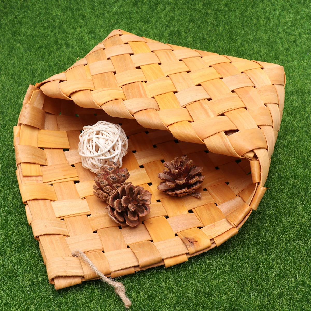 Handmade Woven Storage Basket Large Straw Wood Laundry Basket Decorative Sundry Organizer for Clothing Baby Pet Room Storage
Handmade Woven Storage Basket Large Straw Wood Laundry Basket Decorative Sundry Organizer for Clothing Baby Pet Room Storage