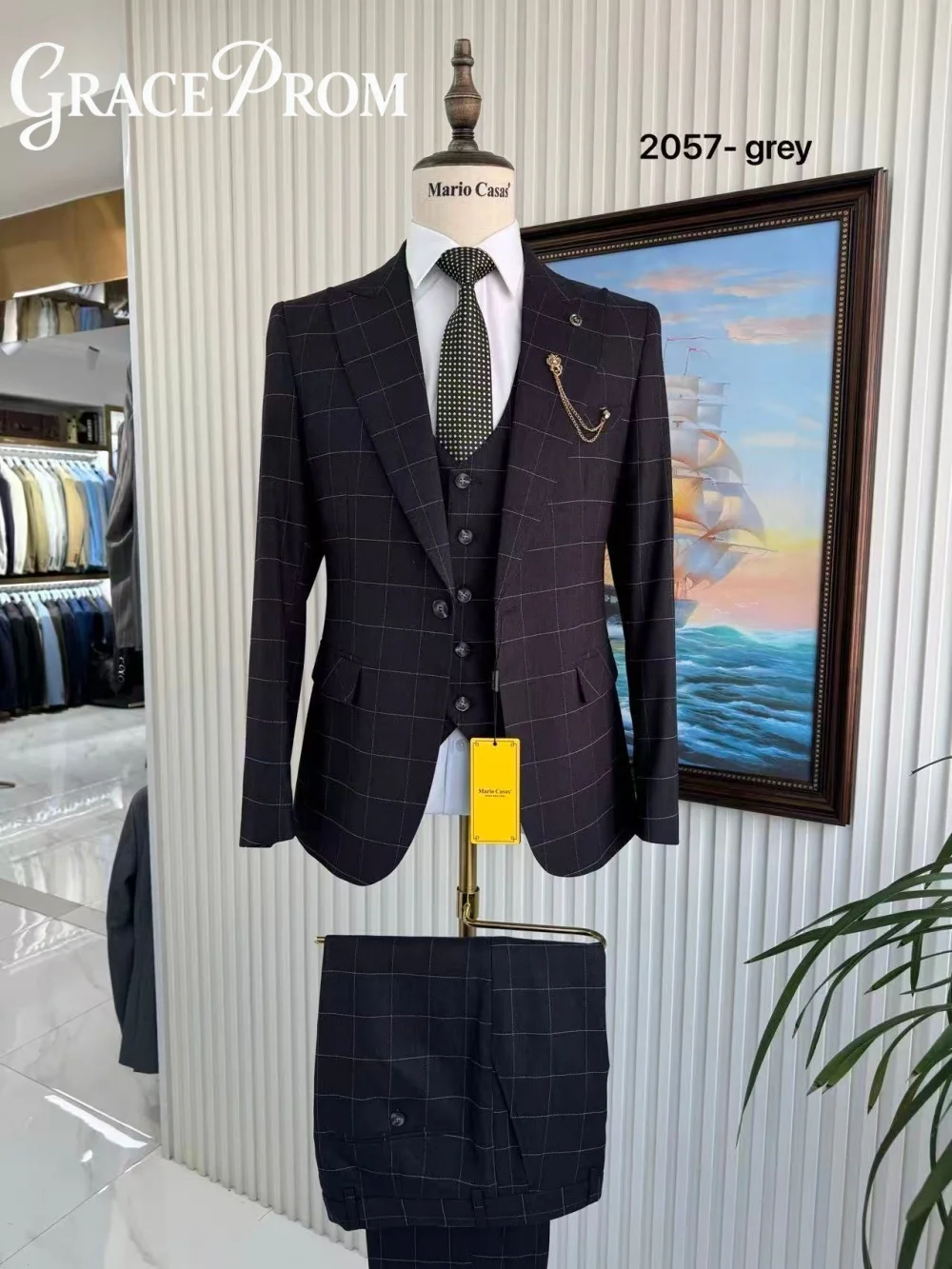 Elegant Fashion Gray Plaid Mens Solid Color Business Suit 2026 Formal Banquet Wedding Trend Groom Best Man Single Breasted Suit
Elegant Fashion Gray Plaid Mens Solid Color Business Suit 2026 Formal Banquet Wedding Trend Groom Best Man Single Breasted Suit