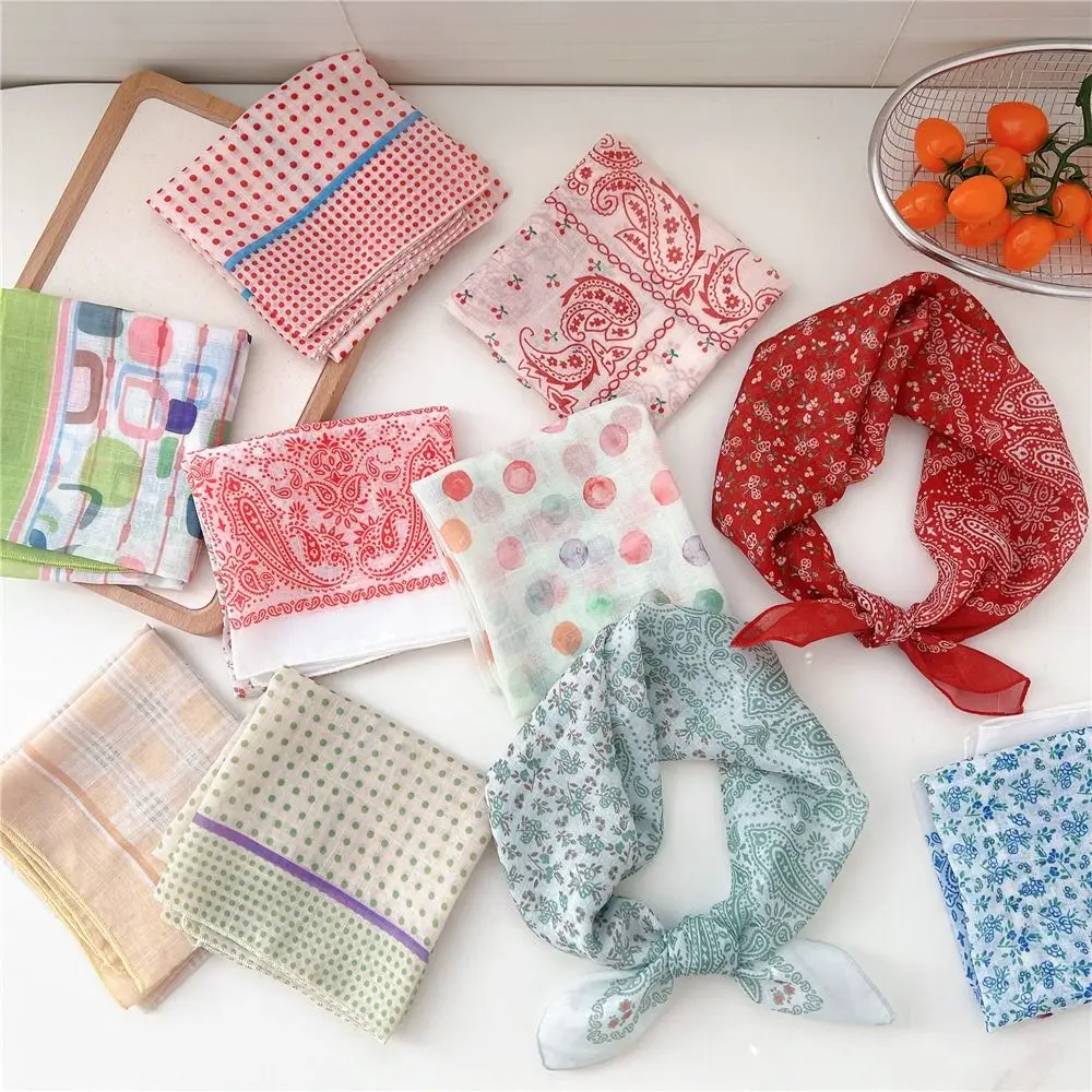 New Cloth Headband Pastoral Style Fresh Floral Small Square Scarf Polka Dot Scarves Women
New Cloth Headband Pastoral Style Fresh Floral Small Square Scarf Polka Dot Scarves Women