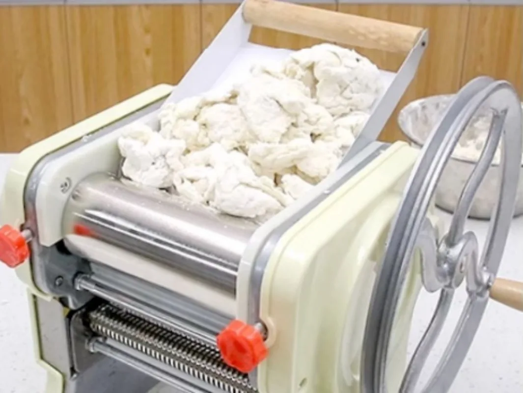 Stainless Steel Commercial & Household Multifunctional Hand-crank Noodle Machine
Stainless Steel Commercial & Household Multifunctional Hand-crank Noodle Machine