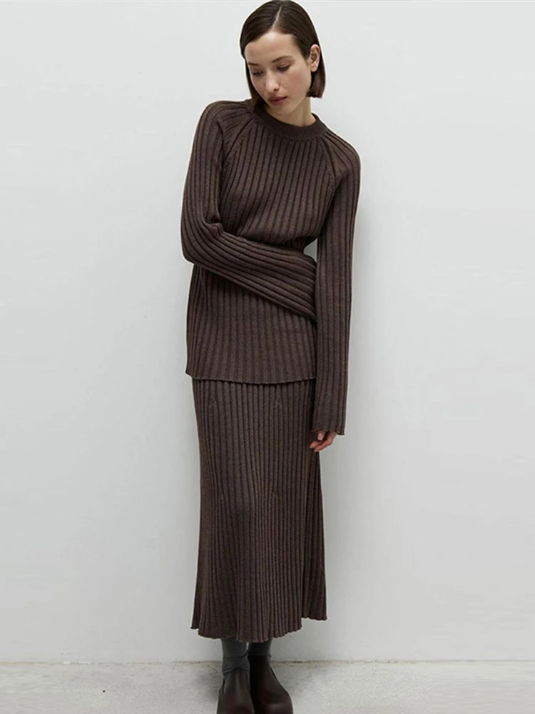 Minimalism Sweater Skirt Sets for Women Solid Color Elegant Women's Sets Long Sleeves Pullover Top Vintage Autumn Long Skirts
Minimalism Sweater Skirt Sets for Women Solid Color Elegant Women's Sets Long Sleeves Pullover Top Vintage Autumn Long Skirts