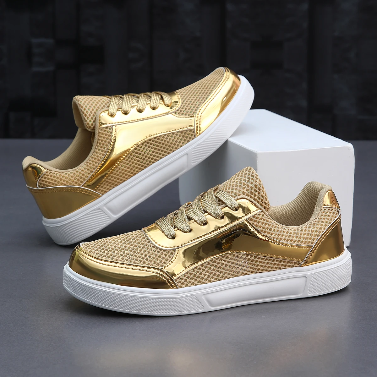 Womens Over Size 36-44 Outdoor Sport Shoes Gold Female Running Sneakers Flat Comfortable Popular Walking Shoes Girls
Womens Over Size 36-44 Outdoor Sport Shoes Gold Female Running Sneakers Flat Comfortable Popular Walking Shoes Girls
