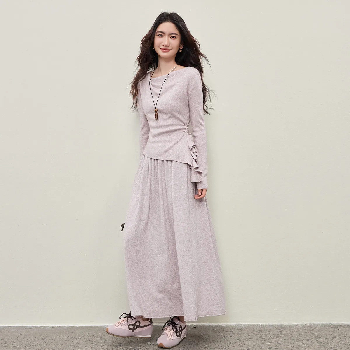 SENTUBILA Women's Knit Set Ruffled Off Shoulder Top Mid Waist A Line Skirt 2 Piece Set 2026 Early Spring Purple W54ZF5395
SENTUBILA Women's Knit Set Ruffled Off Shoulder Top Mid Waist A Line Skirt 2 Piece Set 2026 Early Spring Purple W54ZF5395