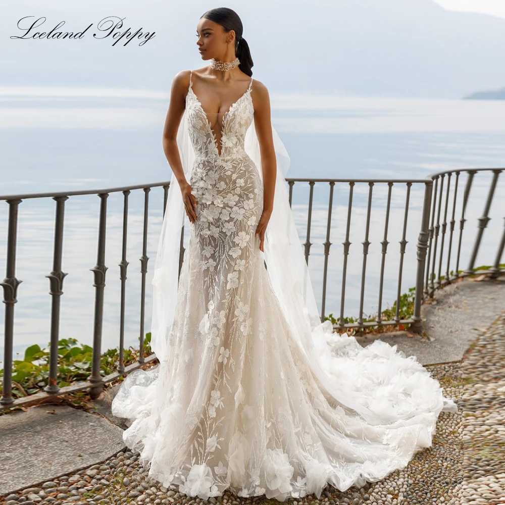 Lceland Poppy Customized Sexy V Neck Mermaid Wedding Dresses Sleeveless Lace Bridal Gowns with 3D Flowers
Lceland Poppy Customized Sexy V Neck Mermaid Wedding Dresses Sleeveless Lace Bridal Gowns with 3D Flowers