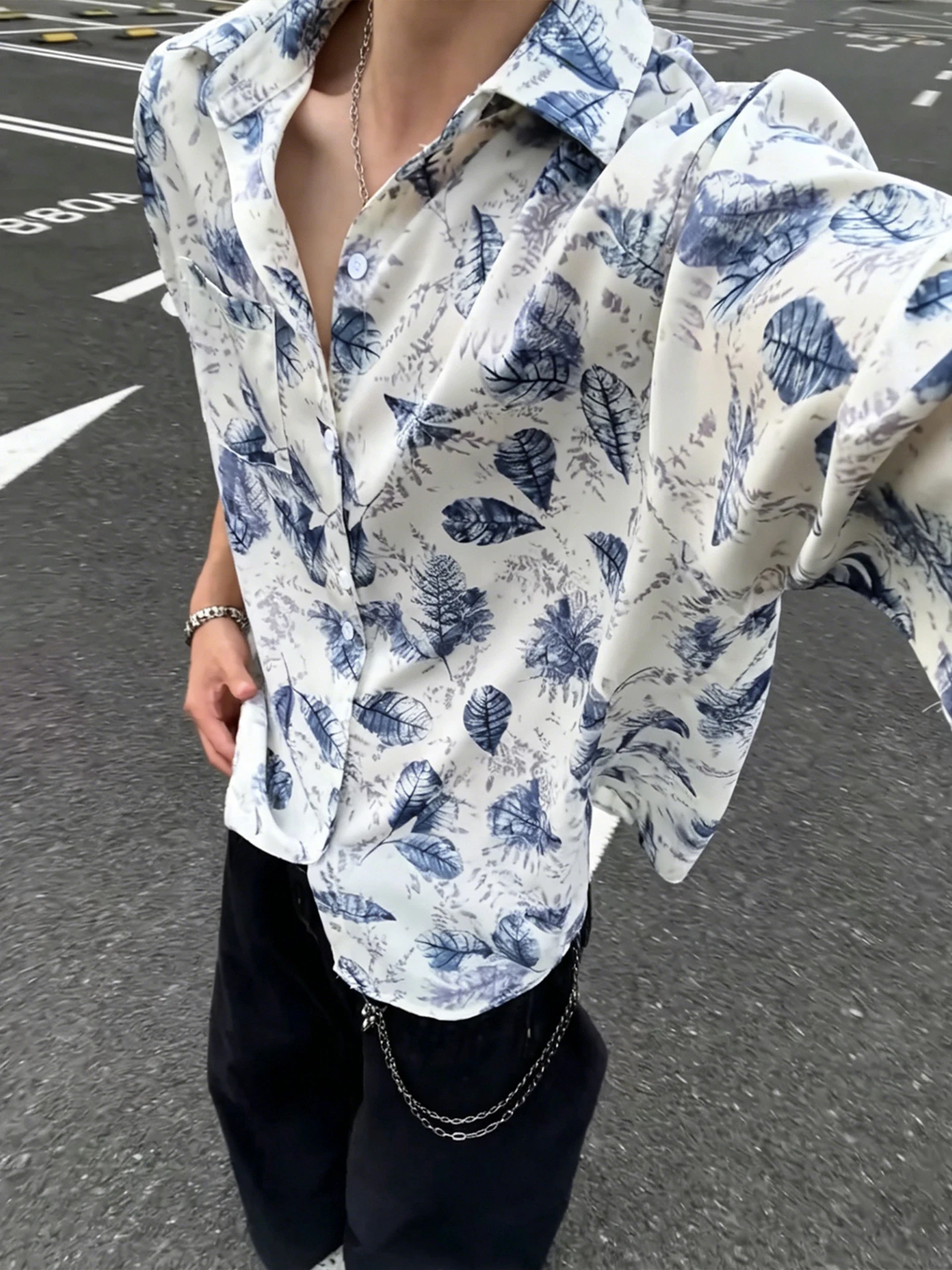 Blue Leaf Ice Silk Short Sleeve Shirt Men's Summer Sun Protection Half Sleeve Loose Fit Thin Outerwear Standard Fit Button De...
Blue Leaf Ice Silk Short Sleeve Shirt Men's Summer Sun Protection Half Sleeve Loose Fit Thin Outerwear Standard Fit Button De...