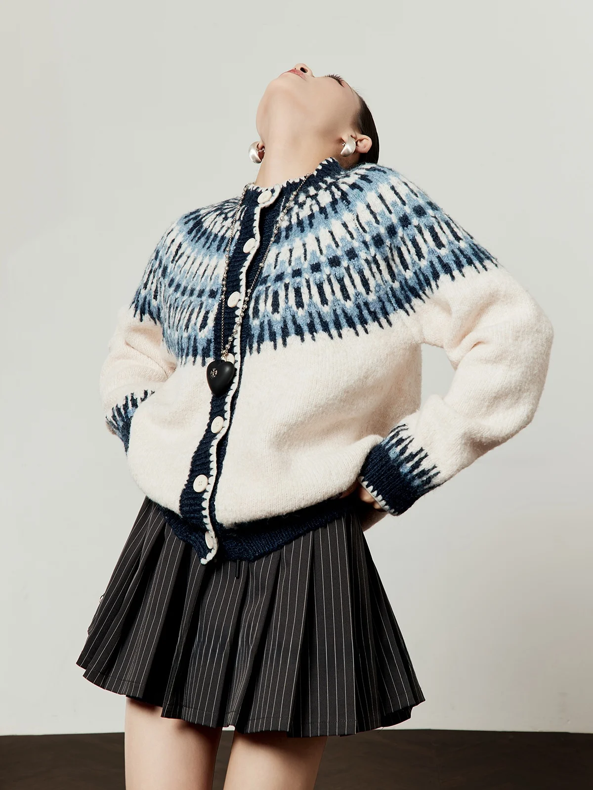 Color Blo Loose Women's Sweater Simple Versatile Retro Faion Design Spring 2026 Knitted Long Sve Open Cardigan
Color Blo Loose Women's Sweater Simple Versatile Retro Faion Design Spring 2026 Knitted Long Sve Open Cardigan