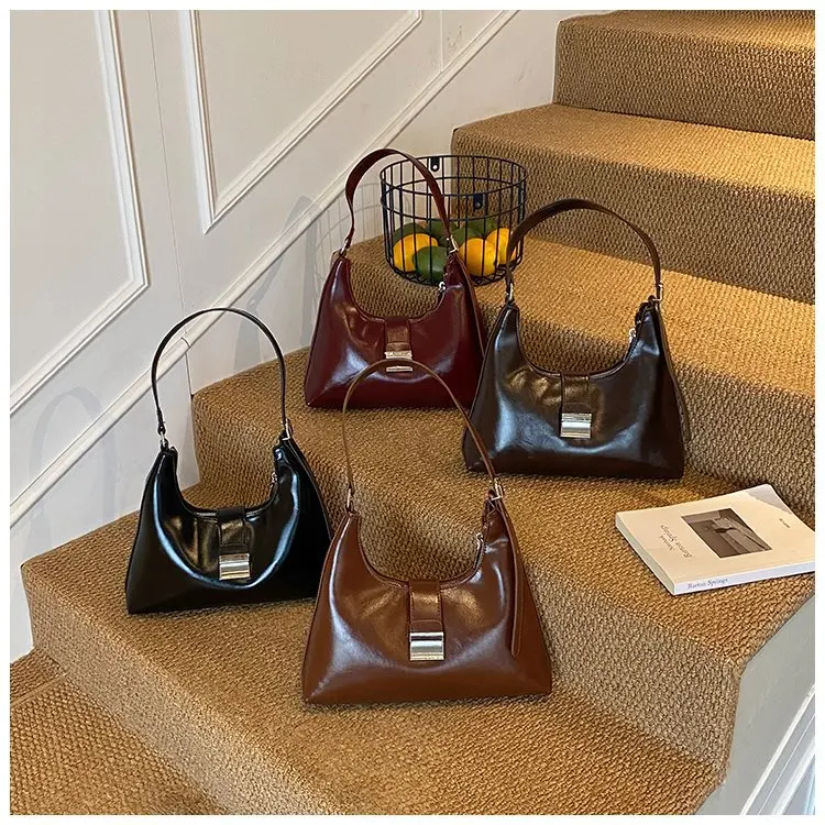 Новая легкая роскошная повседневная универсальная диагональная сумка на плечо, женская модная сумка на плечо под мышками, модная женская сумка
Новая легкая роскошная повседневная универсальная диагональная сумка на плечо, женская модная сумка на плечо под мышками, модная женская сумка