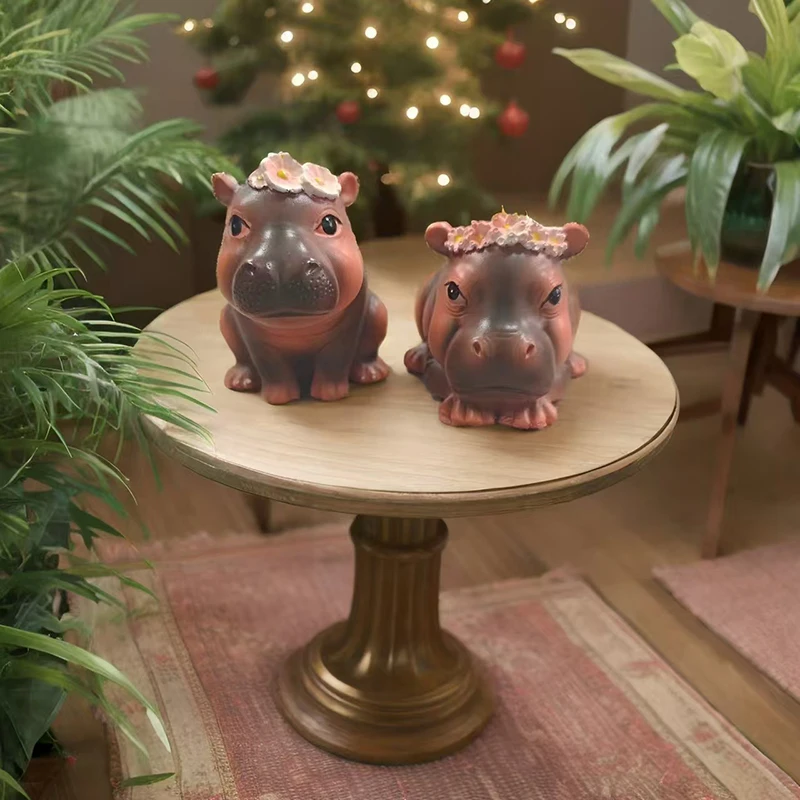 Hippo Statue Ornaments With Garland Resin Hippopotamus Figurines Sculpture Hippo Collectibles Craft Desktop Decoration
Hippo Statue Ornaments With Garland Resin Hippopotamus Figurines Sculpture Hippo Collectibles Craft Desktop Decoration