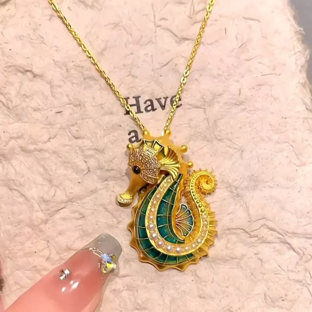 Glistening Ocean Grace! 24K AU999 Gold Seahorse Necklace - Shiny Curved Details, Feminine Chain with Coastal Charm
Glistening Ocean Grace! 24K AU999 Gold Seahorse Necklace - Shiny Curved Details, Feminine Chain with Coastal Charm