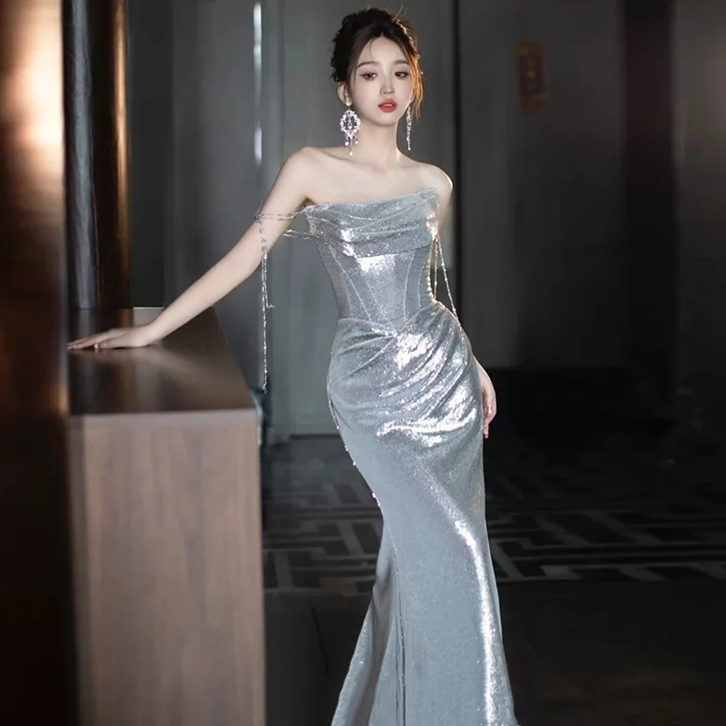 Elegant Silver High-End Women's Evening Gown Beautiful Strapless Wedding Dress for Engagement Parties Long Tail Fish Tails
Elegant Silver High-End Women's Evening Gown Beautiful Strapless Wedding Dress for Engagement Parties Long Tail Fish Tails