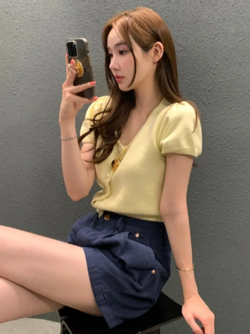 Chic Summer Simple Elegance V-Ne Bubble Sve Waist-Cinched ort Loose Versatile Color ort Sve Knitwear
Chic Summer Simple Elegance V-Ne Bubble Sve Waist-Cinched ort Loose Versatile Color ort Sve Knitwear