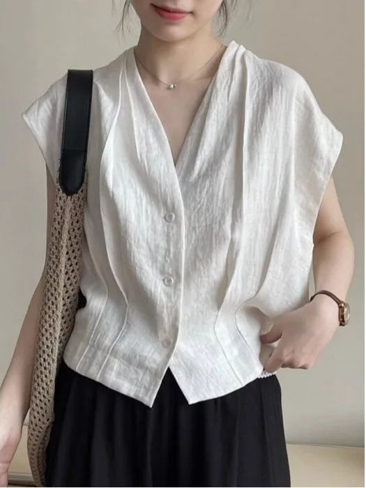 Summer 2026 Women's plus Size Sleeveless Ruffle Detail Waist Cinched V-Neck Top Casual Wear Polyester Fiber Open Cardigan
Summer 2026 Women's plus Size Sleeveless Ruffle Detail Waist Cinched V-Neck Top Casual Wear Polyester Fiber Open Cardigan