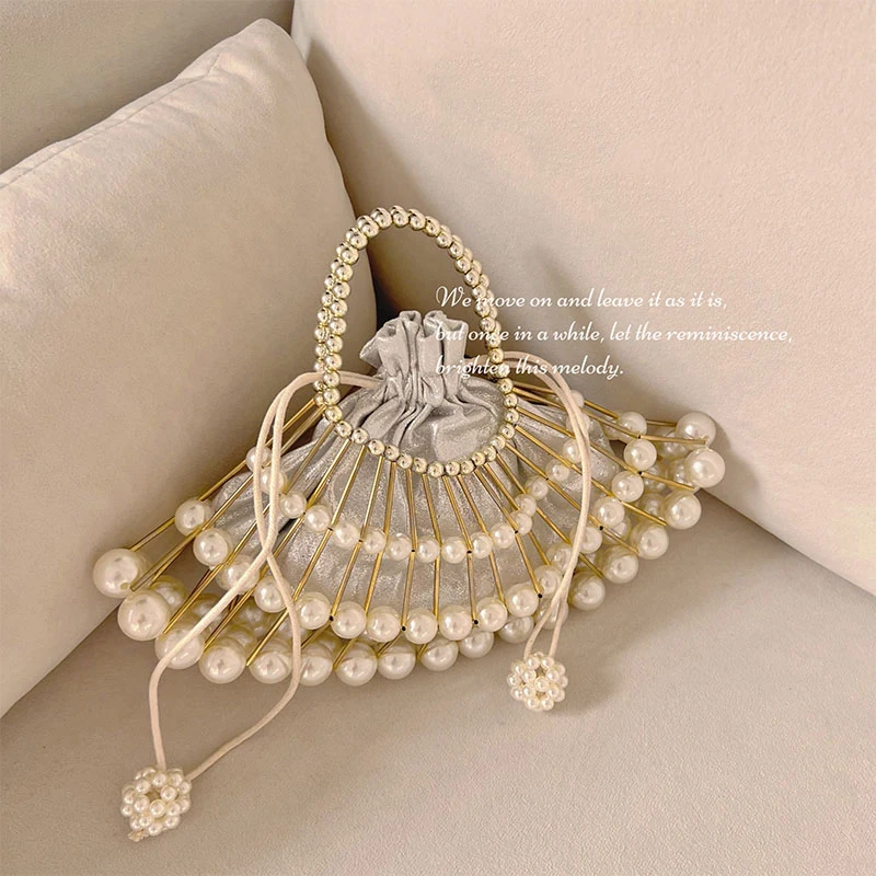 Vintage Hand-woven Beaded Pearl Mobile Phone Bag Small Tote Cross-body Ladies Purses and Handbags Luxury Designer
Vintage Hand-woven Beaded Pearl Mobile Phone Bag Small Tote Cross-body Ladies Purses and Handbags Luxury Designer
