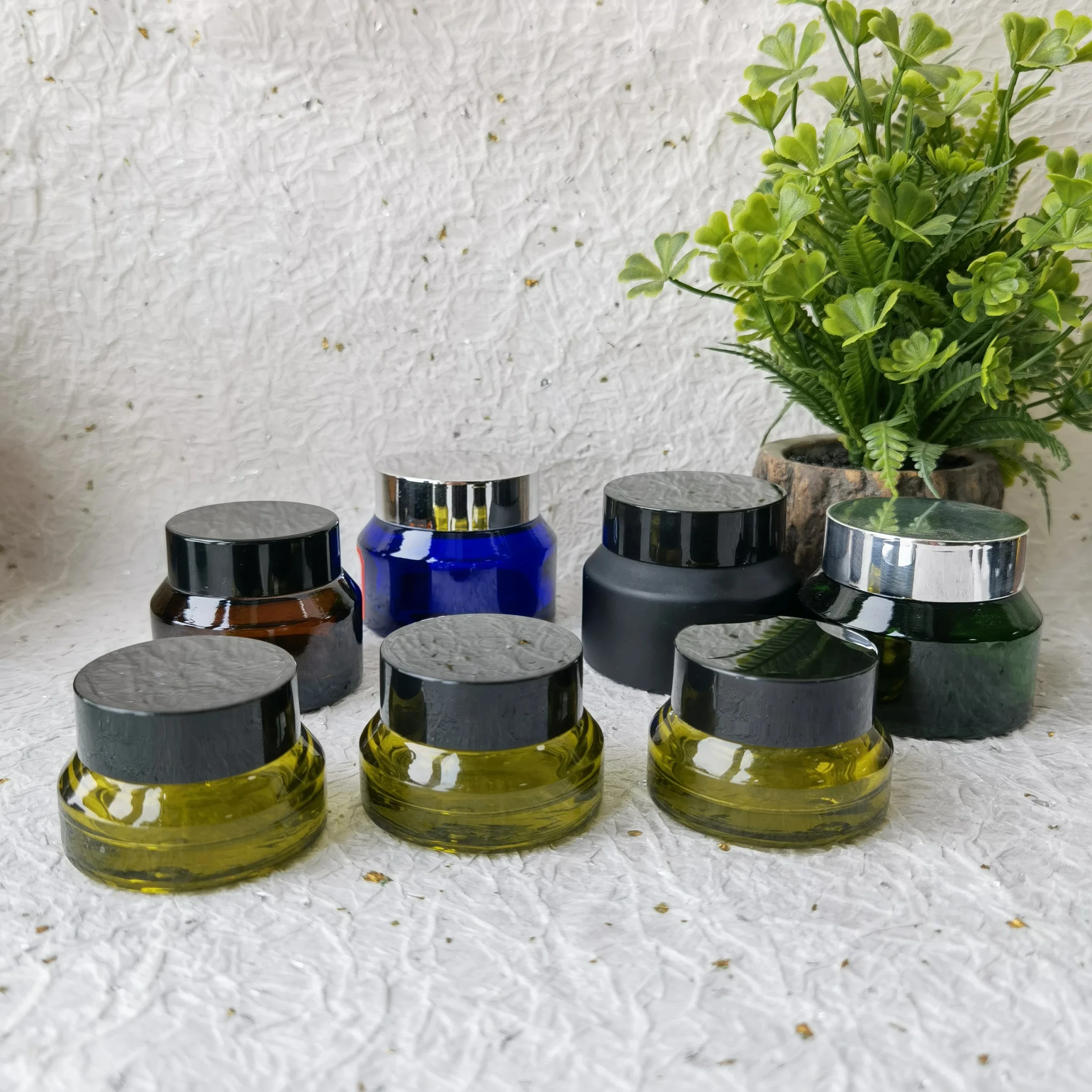 Clear Glass Makeup Jar Face Cream Vials Cosmetic,Glass Skin Care Jar with Black Lids,Face Cream Small Container Travel Packaging
Clear Glass Makeup Jar Face Cream Vials Cosmetic,Glass Skin Care Jar with Black Lids,Face Cream Small Container Travel Packaging