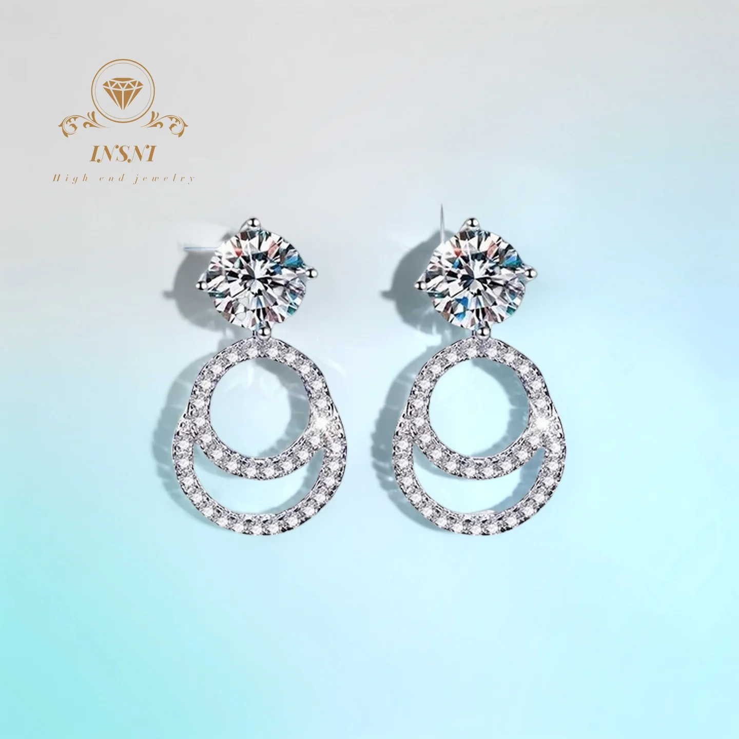 Серьги из муассанита 1 карат, цвет D, серебро 925 пробы, роскошные, сертифицированные ювелирные изделия, премиальный подарок для женщин, серьги-гвоздики «Солнце и Луна»
Серьги из муассанита 1 карат, цвет D, серебро 925 пробы, роскошные, сертифицированные ювелирные изделия, премиальный подарок для женщин, серьги-гвоздики «Солнце и Луна»