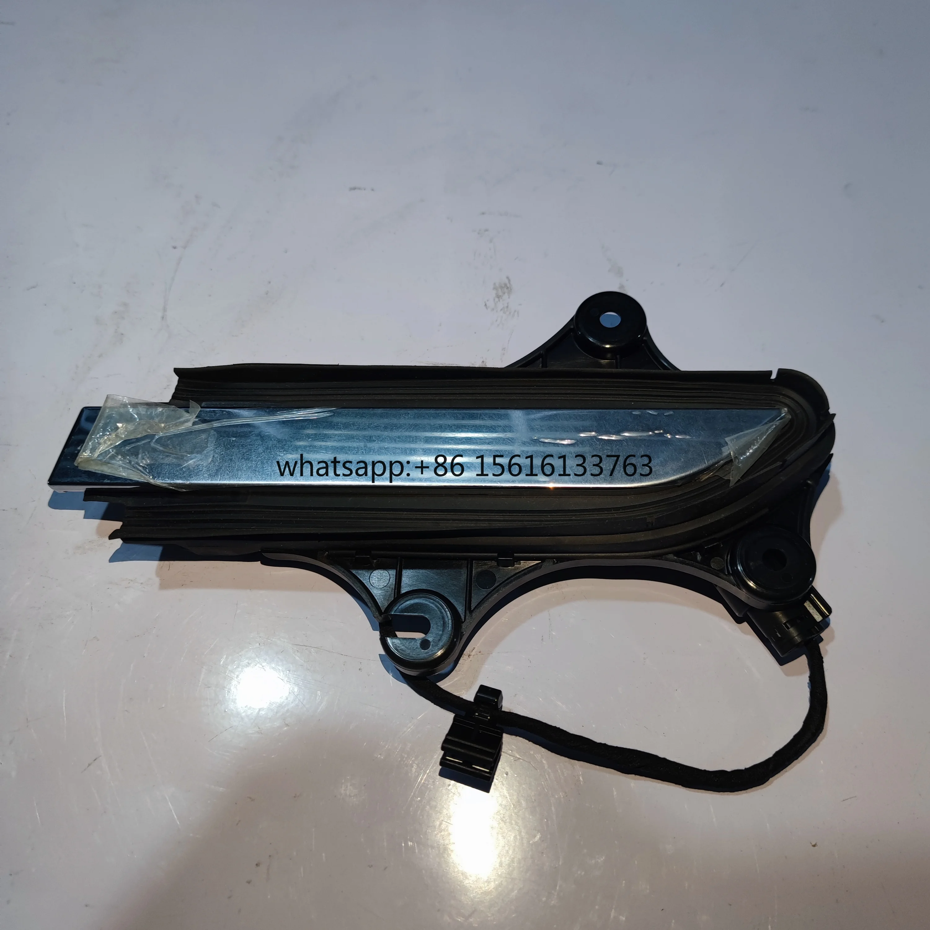 1035418-00-E Handle Base Assembly for MODEL X LEFT for Teslaparts 1035418
1035418-00-E Handle Base Assembly for MODEL X LEFT for Teslaparts 1035418