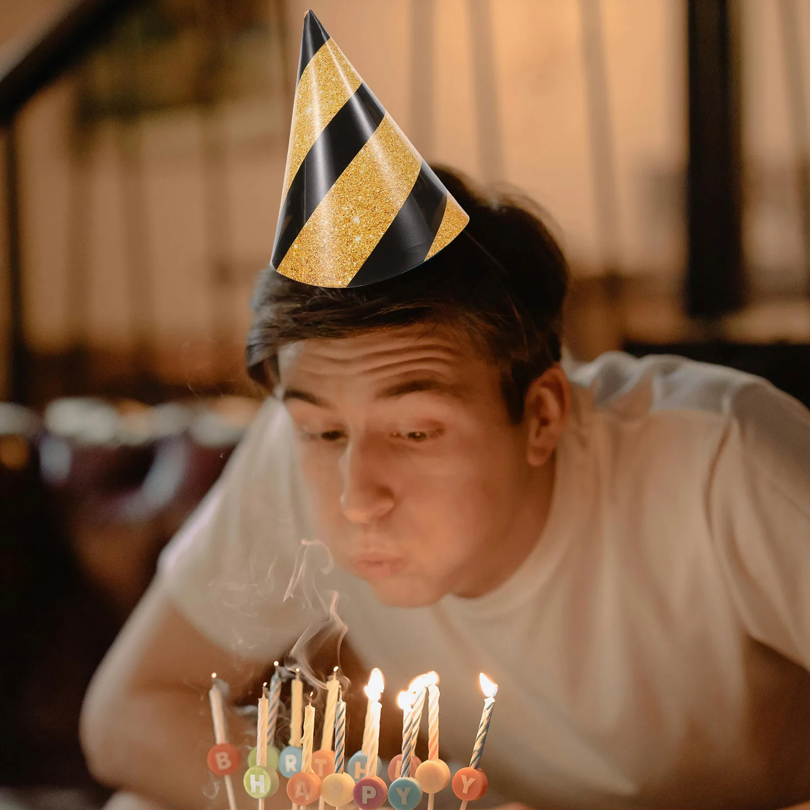 6pcs Birthday Paper Hats Black Gold New Year Party Hat Happy Birthday Hat For Adults Kids Mini Crowns Classroom Carnival Decor
6pcs Birthday Paper Hats Black Gold New Year Party Hat Happy Birthday Hat For Adults Kids Mini Crowns Classroom Carnival Decor