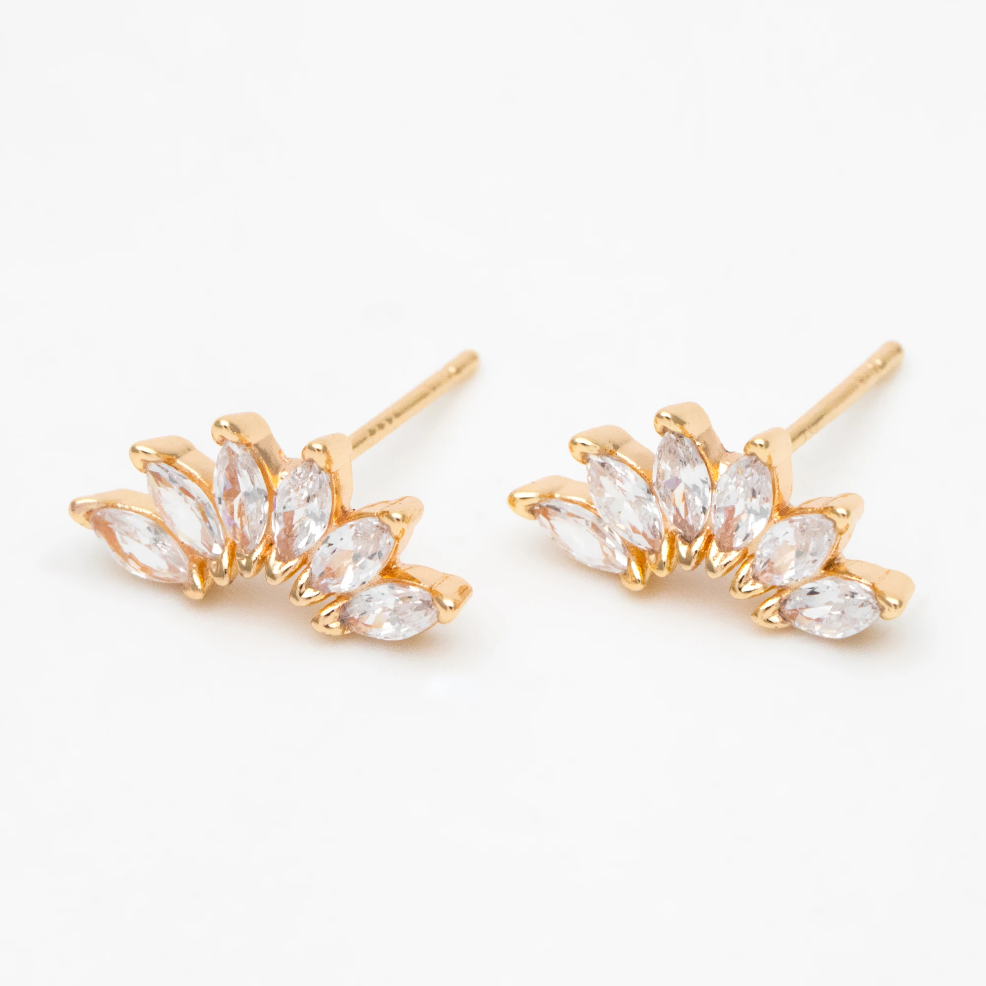 4pcs CZ Paved Leaf Earring, Flower Ear Posts, Dainty Earrings, For Jewelry Making Diy Material Supplies (GB-3387)
4pcs CZ Paved Leaf Earring, Flower Ear Posts, Dainty Earrings, For Jewelry Making Diy Material Supplies (GB-3387)