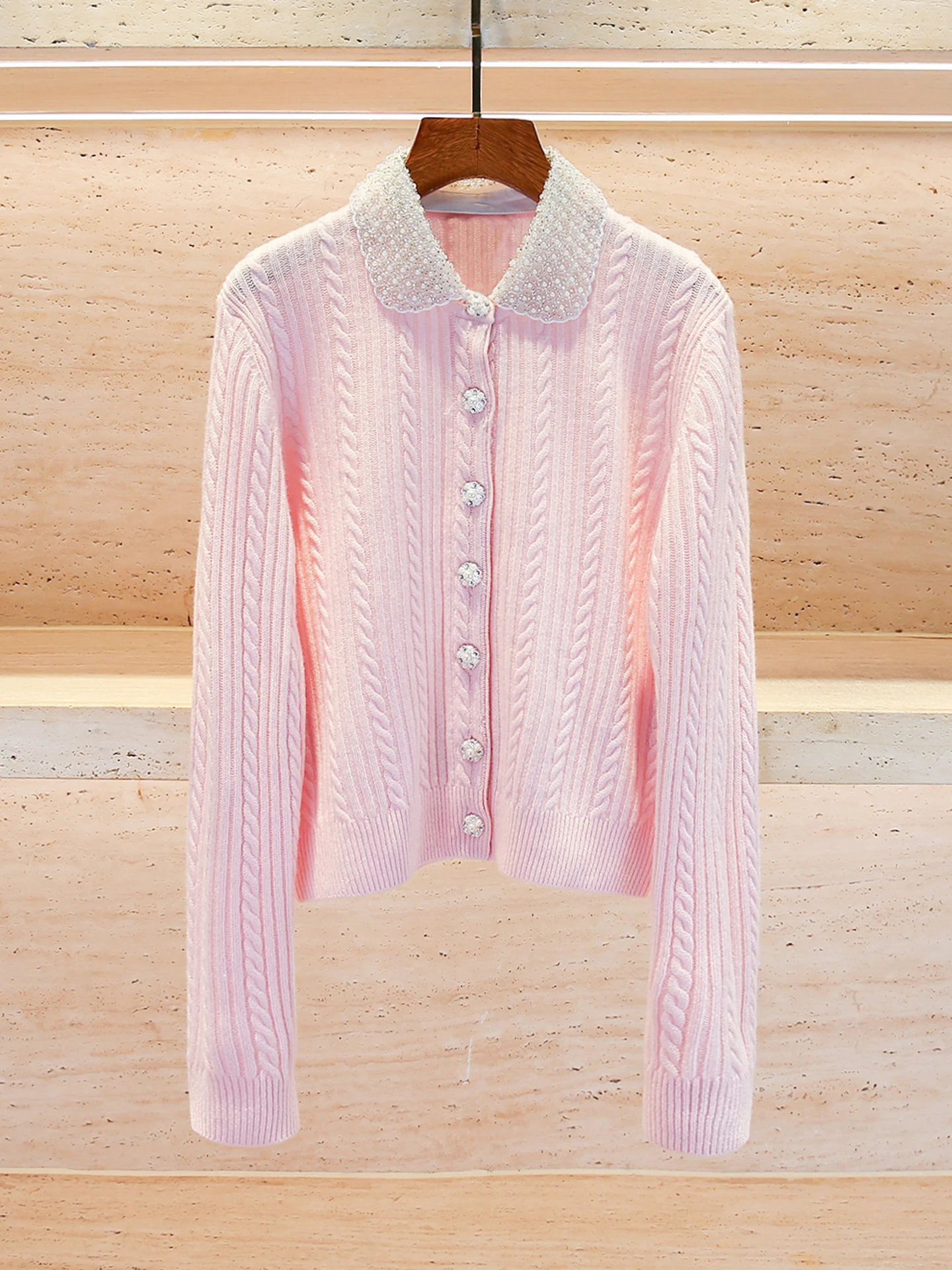 M Home Nan You High End Women's Sweet Style Knitted Cardigan Top Pearl Embellished Turn-down Collar Casual Commute Fashion
M Home Nan You High End Women's Sweet Style Knitted Cardigan Top Pearl Embellished Turn-down Collar Casual Commute Fashion