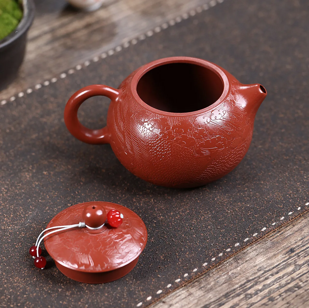 Handmade Yixing Purple Clay Pot Famous Ore Dahongpao Tea Hand-Carved Pattern Xi Shi Boutique Large Capacity Household Bubble
Handmade Yixing Purple Clay Pot Famous Ore Dahongpao Tea Hand-Carved Pattern Xi Shi Boutique Large Capacity Household Bubble
