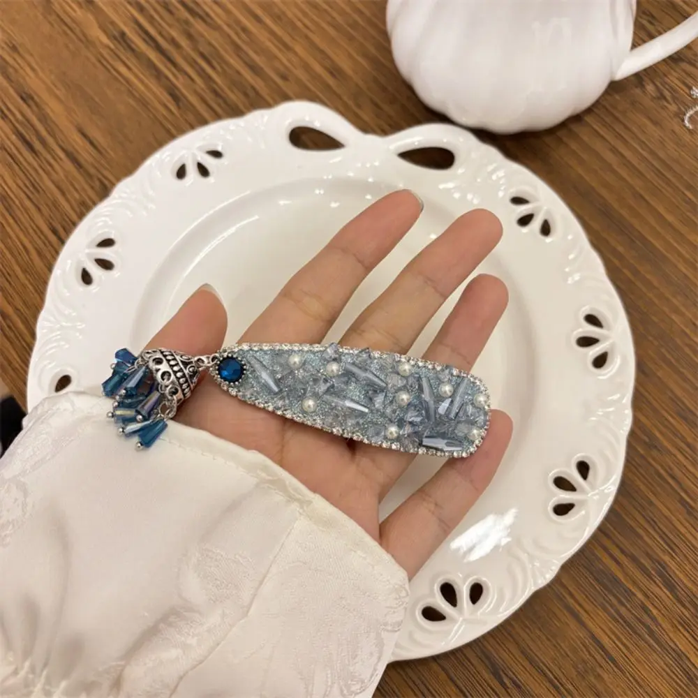 Purple Butterfly Tassel Hair Clip Elegant Retro Ethnic Style Hair Hoop Headdress Crystal Chinese Style Side Clip Bride
Purple Butterfly Tassel Hair Clip Elegant Retro Ethnic Style Hair Hoop Headdress Crystal Chinese Style Side Clip Bride