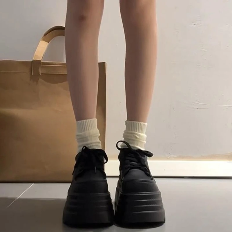 Spring and Autumn Simple Pure Color British Style Thick Soled Lace Up Small Leather Shoes Le Fu Shoes Single Shoes Women
Spring and Autumn Simple Pure Color British Style Thick Soled Lace Up Small Leather Shoes Le Fu Shoes Single Shoes Women