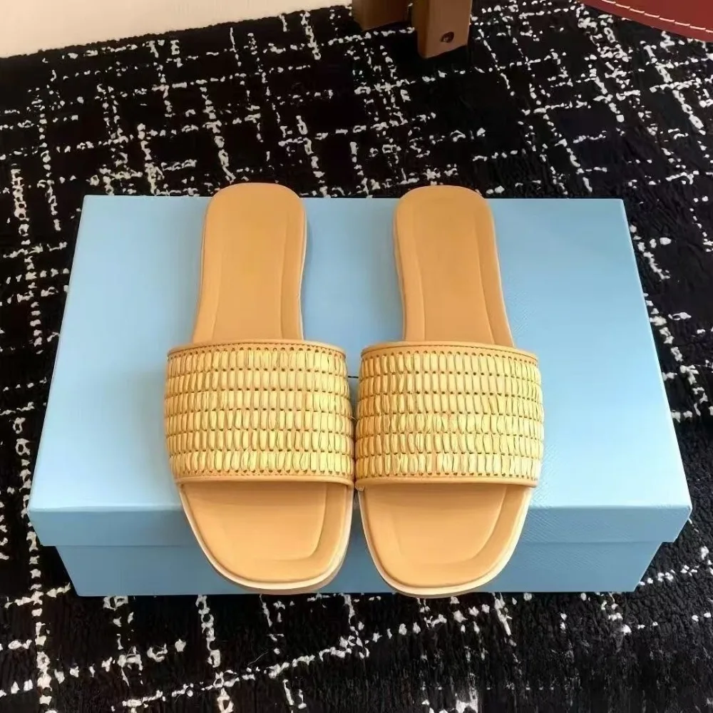 2026 Spring Summer New Women's Braided Jute Slides Square Toe Flat Sandals All-Matching Coastal Grandmother Euro Summer Artisanal Weave Natural Texture Non-Slip Sole for Women Girls Beach Resort Daily Errands Outfit Streetwear Essential
2026 Spring Summer New Women's Braided Jute Slides Square Toe Flat Sandals All-Matching Coastal Grandmother Euro Summer Artisanal Weave Natural Texture Non-Slip Sole for Women Girls Beach Resort Daily Errands Outfit Streetwear Essential