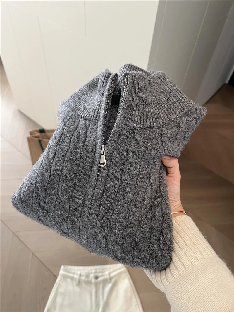 100% Wool Loose Fit Women's Knitted Sweater with Half Zipper And Stand Collar Warm Retro Style Long Sleeve Top for Ladies
100% Wool Loose Fit Women's Knitted Sweater with Half Zipper And Stand Collar Warm Retro Style Long Sleeve Top for Ladies