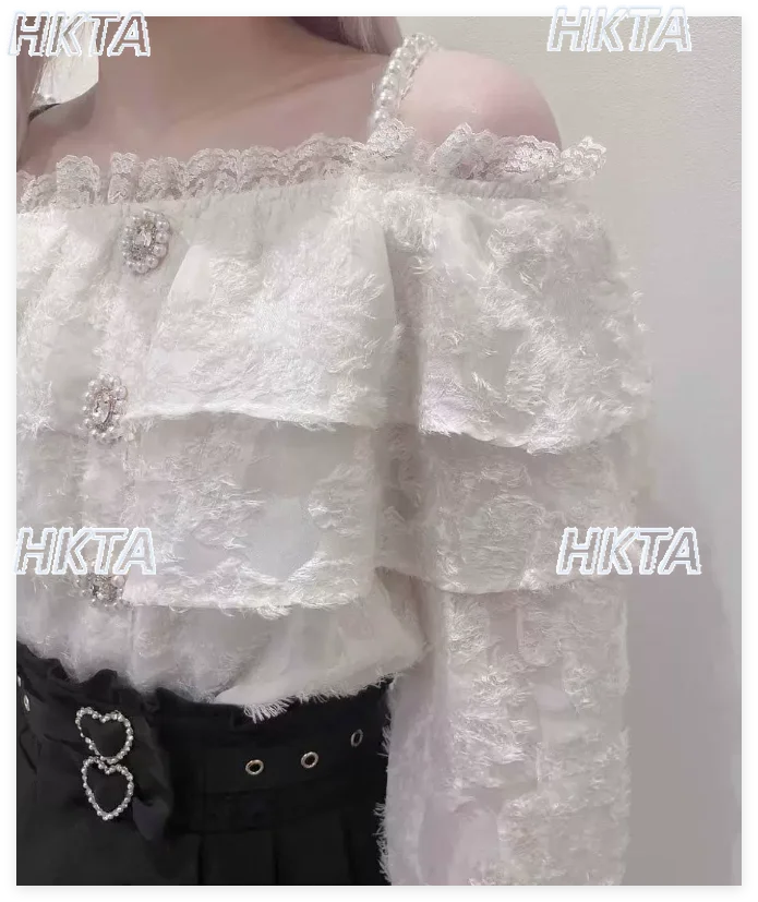 Sweet Commuter Lolita Pearl Lace Sexy One Letter Neck Petal Long Sleeved White Shirt Slim Off The Shoulder Bow Blusas Top Women
Sweet Commuter Lolita Pearl Lace Sexy One Letter Neck Petal Long Sleeved White Shirt Slim Off The Shoulder Bow Blusas Top Women