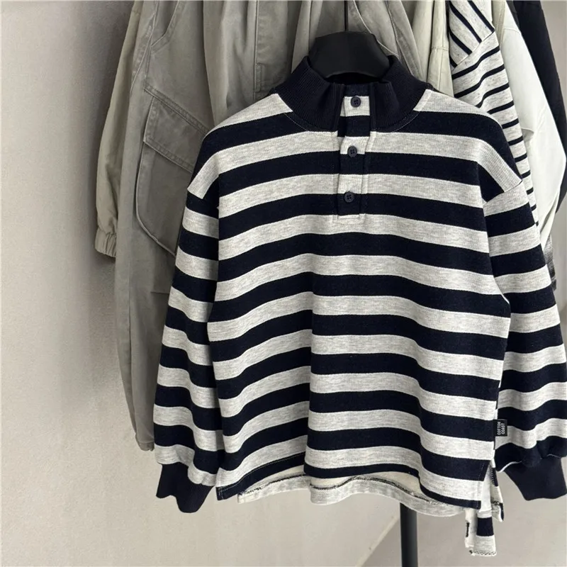 Детский корейский модный свитшот, новинка 2023 года, осень-весна, повседневный полосатый топ с длинными рукавами, пуловер для мальчиков и девочек
Детский корейский модный свитшот, новинка 2023 года, осень-весна, повседневный полосатый топ с длинными рукавами, пуловер для мальчиков и девочек