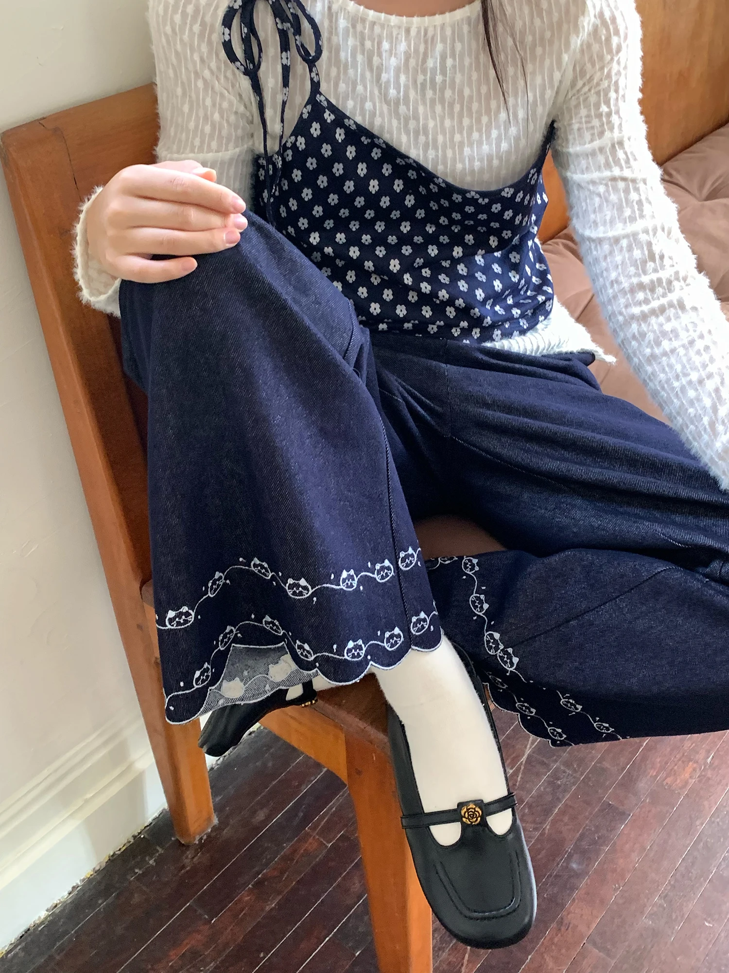 Женские повседневные джинсовые брюки Hey an Nai Nai с вышивкой, свободные, широкие, прямые, длинные, весна-осень, хлопок
Женские повседневные джинсовые брюки Hey an Nai Nai с вышивкой, свободные, широкие, прямые, длинные, весна-осень, хлопок