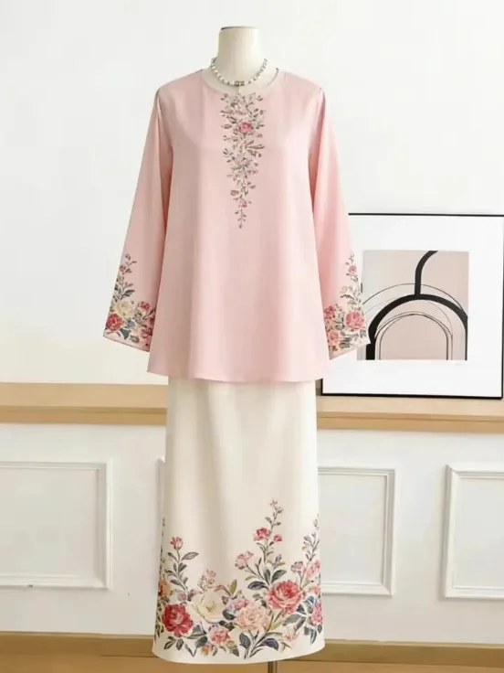 Ethnic Style Baju Kurung 3D Digital Print Casual Loose Women's Set High Waist Long Skirt round Neck Long Sleeve Four Seasons
Ethnic Style Baju Kurung 3D Digital Print Casual Loose Women's Set High Waist Long Skirt round Neck Long Sleeve Four Seasons