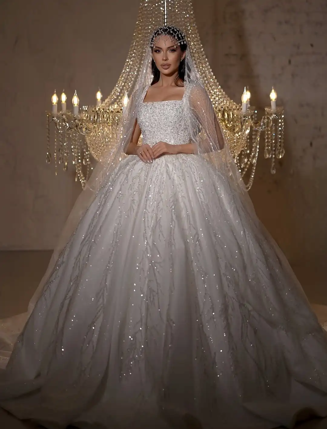 Customzied Long Sleeves Wedding Dress For Women Sequins Appliques Square Collar Bridal Gown Bridal dress Sexy Vestido De Novia
Customzied Long Sleeves Wedding Dress For Women Sequins Appliques Square Collar Bridal Gown Bridal dress Sexy Vestido De Novia