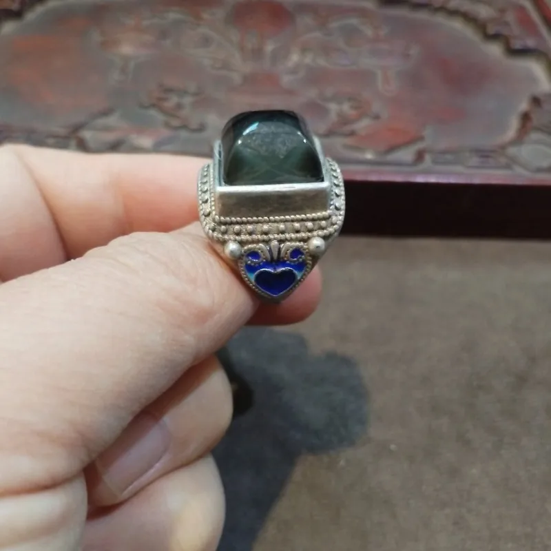 Retro Tribal Granule Border Ring Antique Silver Finish Big Dark Oval Main Stone Blue Small Accent Gems Men Daily Accessory
Retro Tribal Granule Border Ring Antique Silver Finish Big Dark Oval Main Stone Blue Small Accent Gems Men Daily Accessory